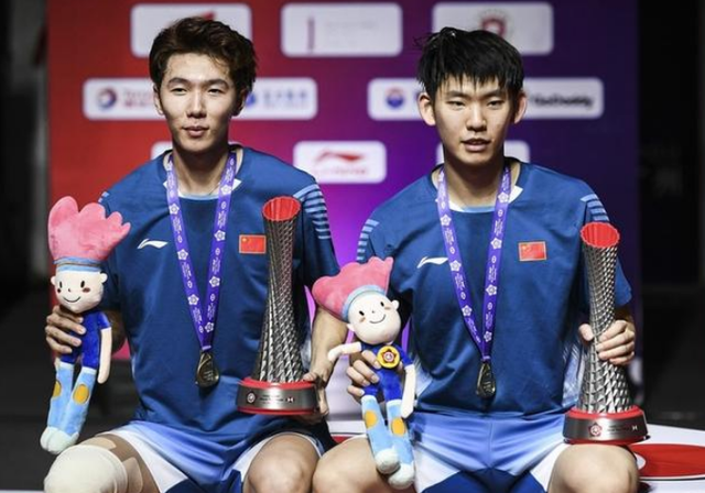 中国队力克印度队，黄鸭组合带队取胜